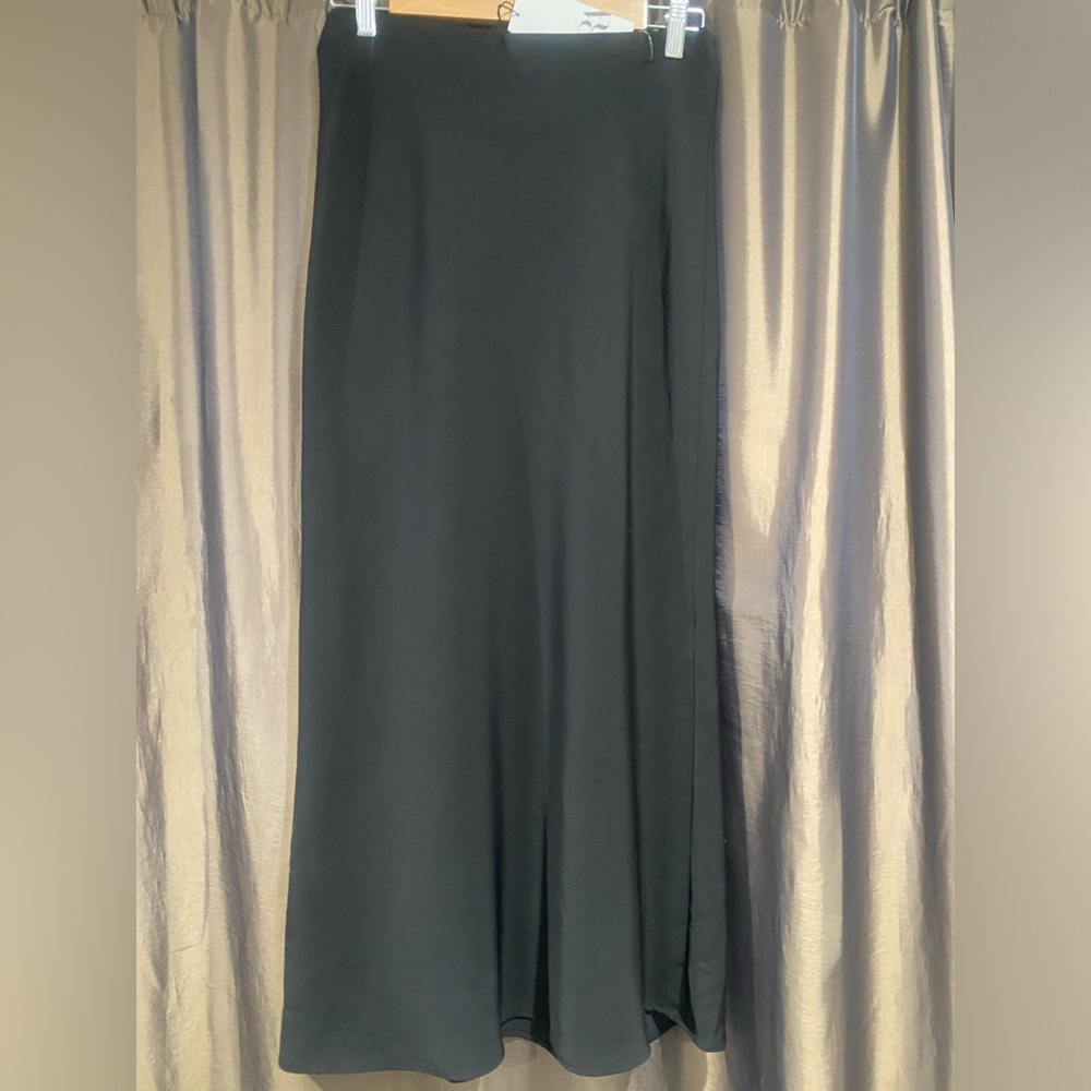 Zara Elegant Black Maxi Skirt/ Size XS
